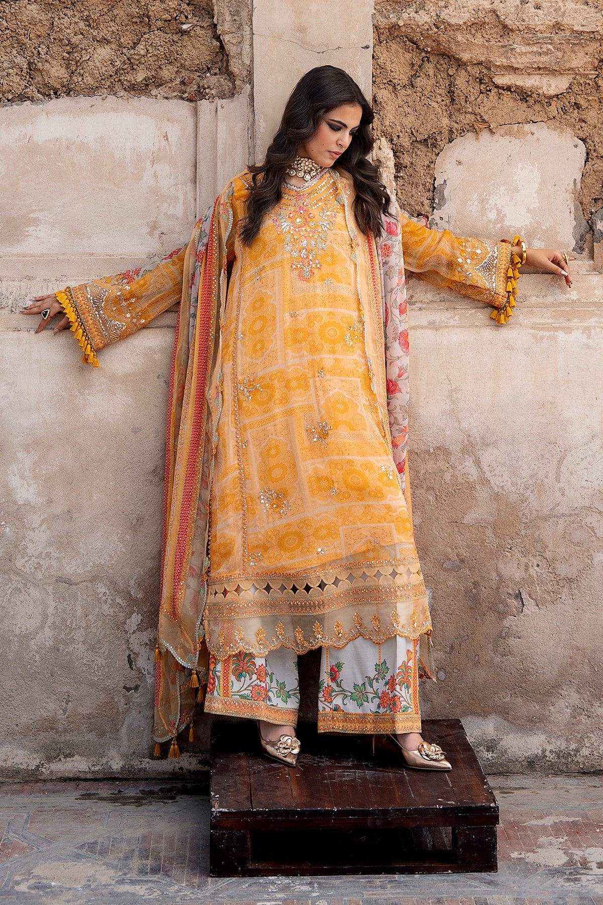Charizma Embroidered Chiffon Collection | VSLW6-09